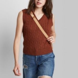 NEVER WORN Sweater vest